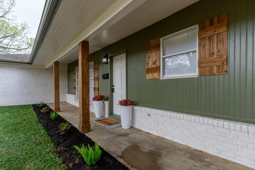 1318 Meadow Lark St, Deer Park, TX, 77536-3702 | Card Image
