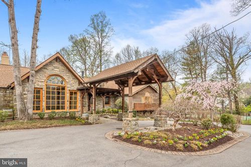 10204 Bentcross Dr, POTOMAC, MD, 20854-4749 | Card Image