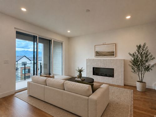 2405 N Alpine Glow Ln, Heber City, UT, 84032-6113 | Card Image