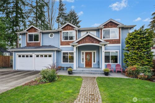 15911 19th Ave Sw, Burien, WA, 98166-2709 | Card Image