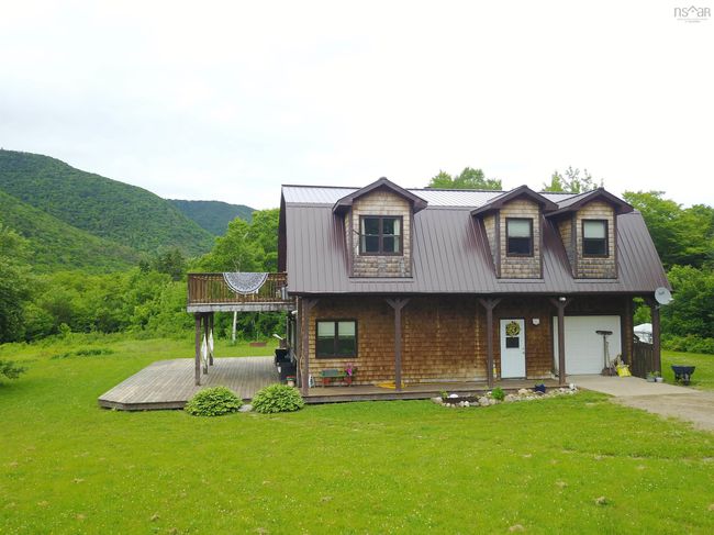 27859 Cabot Trail, House other with 3 bedrooms, 2 bathrooms and 1 parking in Cape North NS | Image 44