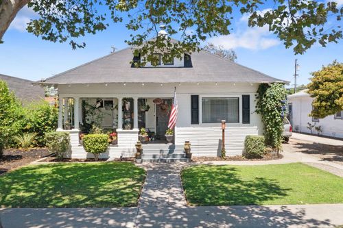 411 Crane Ave, Turlock, CA, 95380-4525 | Card Image