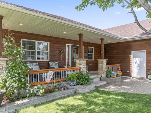 3110 8th Ave Nw, Faribault, MN, 55021-2340 | Card Image