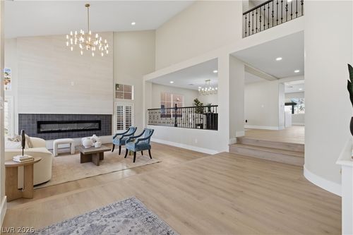 7536 Gossamer Wind St, Las Vegas, NV, 89139-5305 | Card Image