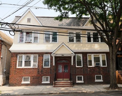 287 New York Ave, Newark, NJ, 07105-2733 | Card Image