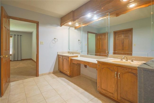 2006 E Norma Ct, House other with 4 bedrooms, 4 bathrooms and null parking in Excelsior Springs MO | Image 24