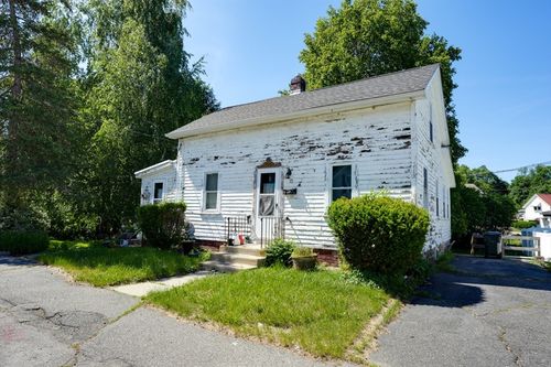 15 West St, Marlborough, MA, 01752-3123 | Card Image