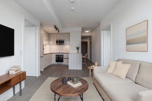 1117-425 Front St E, Toronto, ON, M5A0X2 | Card Image