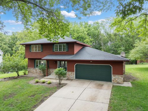 2514 Northridge Ln Ne, Rochester, MN, 55906-4083 | Card Image