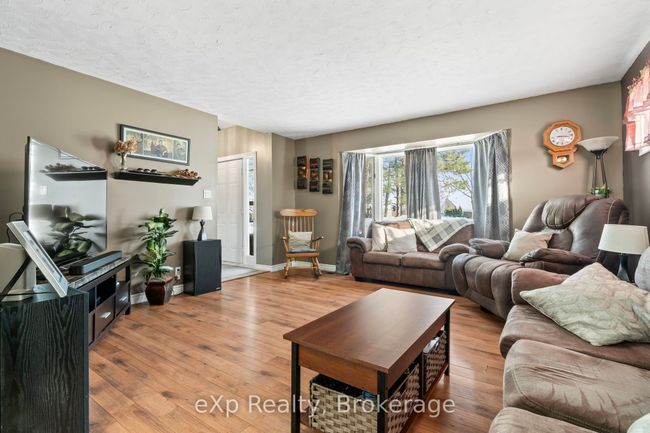 953 Greenock Brant Line, House other with 3 bedrooms, 3 bathrooms and 6 parking in Cargill ON | Image 21