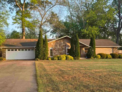 9 River Drive Est, Pangburn, AR, 72121-8806 | Card Image