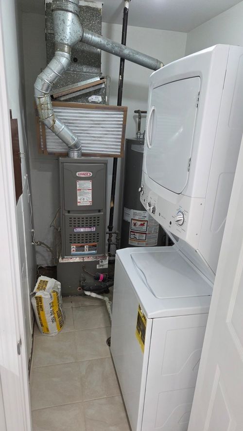 unit-a-1303 Kingsbury Dr, Hanover Park, IL, 60133-2525 | Card Image