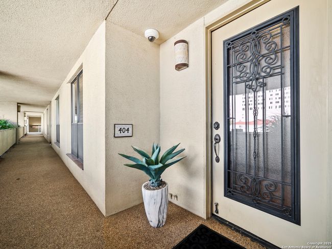 APT-404 - 1022 Navarro St, Condo with 2 bedrooms, 3 bathrooms and null parking in San Antonio TX | Image 24