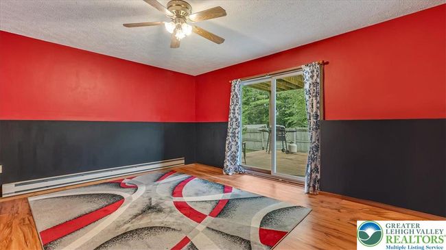 838 Cayuga Way, House other with 4 bedrooms, 3 bathrooms and null parking in Stroudsburg PA | Image 32