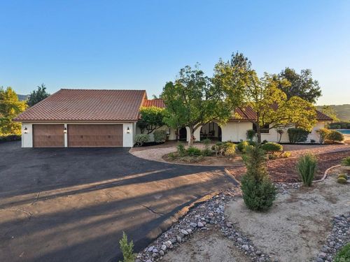 2865 Via Dieguenos, Alpine, CA, 91901-3638 | Card Image