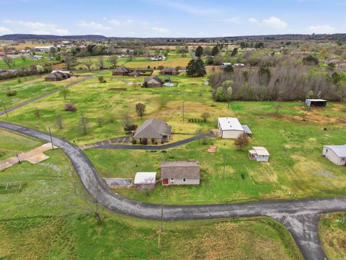 17 N Church, Vilonia, AR, 72173 | Card Image