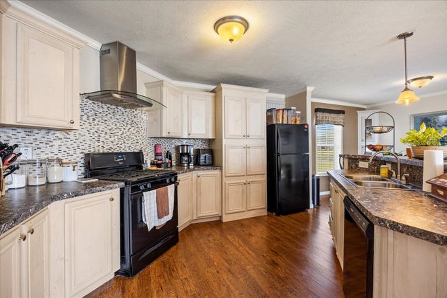 107 Rippetoe St, House other with 3 bedrooms, 2 bathrooms and null parking in Lipan TX | Image 8