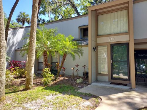 20-20 Mid Oaks Cir, PALM COAST, FL, 32137-8019 | Card Image