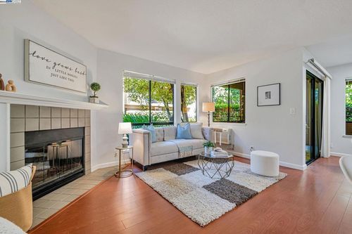 apt-179-39199 Guardino Dr, Fremont, CA, 94538-3014 | Card Image