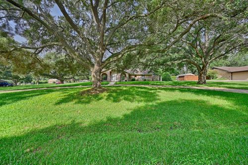 2502 Cheri Ln, Brenham, TX, 77833-6004 | Card Image