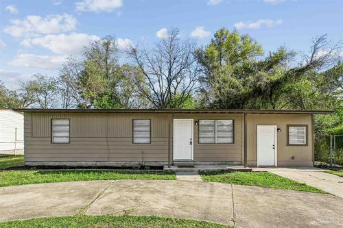 833 W Michigan Ave, PENSACOLA, FL, 32505-2108 | Card Image