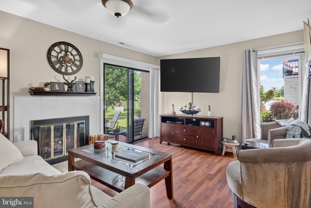 Residential in MOUNT LAUREL 5