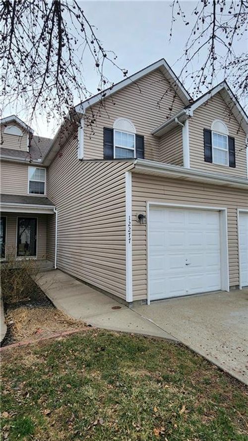 12277 Fox Creek Dr, Platte City, MO, 64079-9249 | Card Image