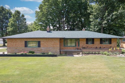 1896 Dunellon Dr, Lyndhurst, OH, 44124-3921 | Card Image
