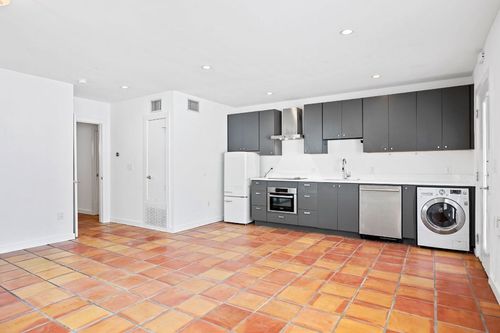 apt-107-1200 Enfield Rd, Austin, TX, 78703-4068 | Card Image