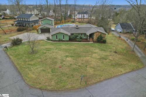 400 Clarendon Dr, Easley, SC, 29642-9333 | Card Image