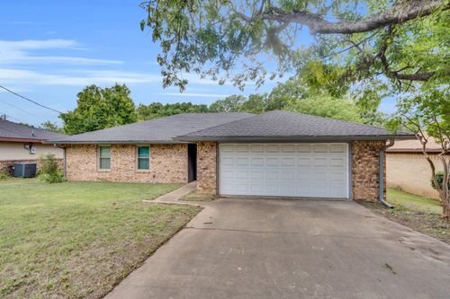 1767 Meadow Crest Ln, Duncanville, TX, 75137-4319 | Card Image