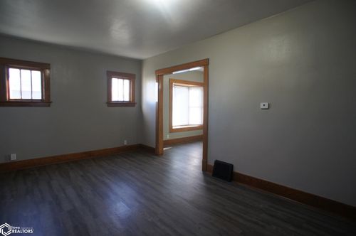 1426 2nd St, Webster City, IA, 50595-1102 | Card Image