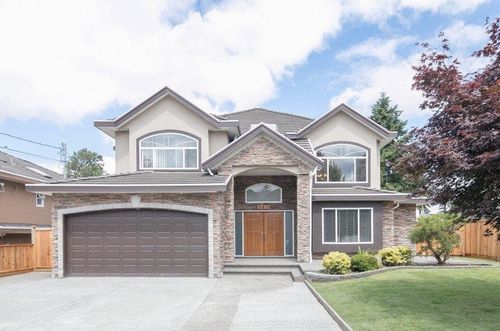 13479 98a Avenue, Surrey, BC, V3T1C7 | Card Image