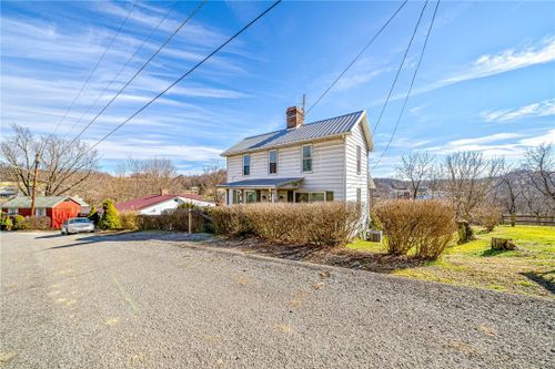 620 1st St, Vanderbilt, PA, 15486-1298 | Card Image