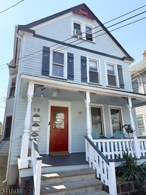 19 Sylvan Pl, Montclair, NJ, 07042-3941 | Card Image