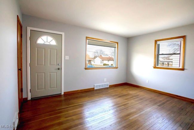 110 Grimm Heights Ave, House other with 4 bedrooms, 2 bathrooms and null parking in Struthers OH | Image 11