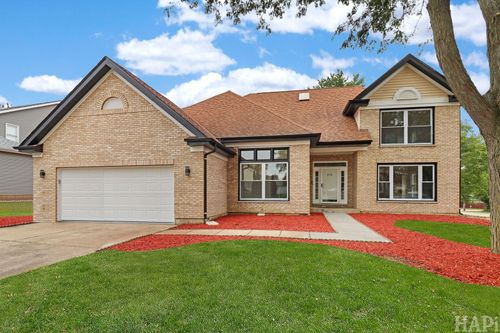 275 Farmhill Dr, Algonquin, IL, 60102-1711 | Card Image