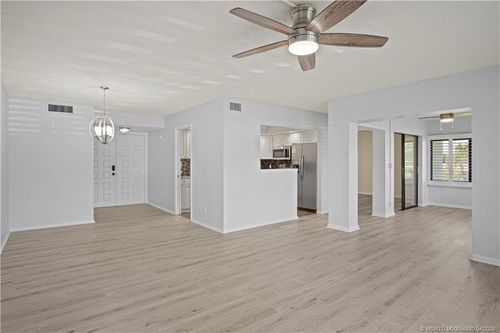 apt-12-201-1800 Saint Lucie Blvd, Stuart, FL, 34996-4220 | Card Image