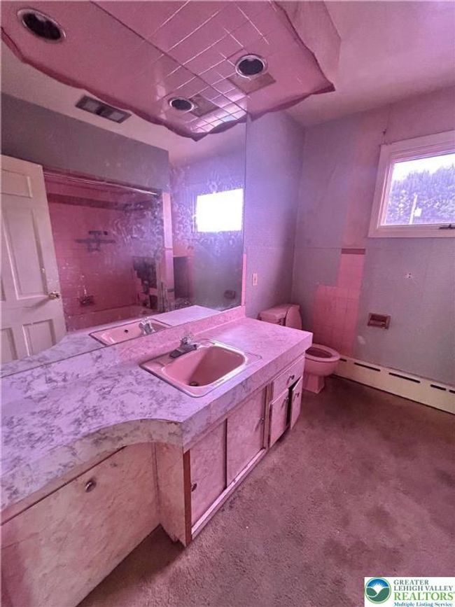 603 Shawnee St, Condo with 3 bedrooms, 2 bathrooms and null parking in Roseto PA | Image 15