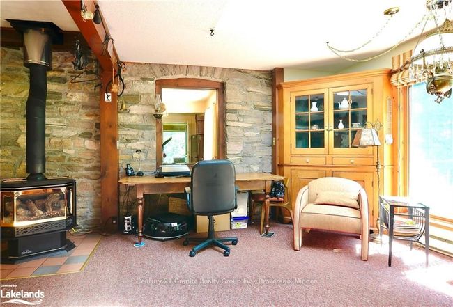 9717 Highway 118, House other with 2 bedrooms, 2 bathrooms and 8 parking in Algonquin Highlands ON | Image 6