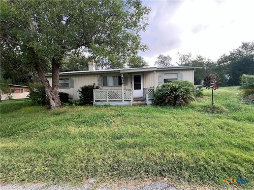509 Pershing St, Luling, TX, 78648-3338 | Card Image