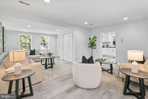 1302 Ashbridge Rd, West Chester, PA, 19380-3956 | Card Image