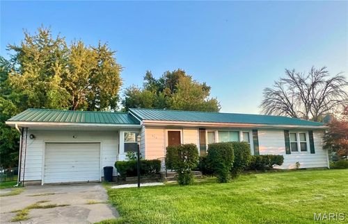 312 West St, Wellsville, MO, 63384-1134 | Card Image