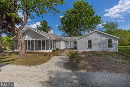 15630 Edgegrove Rd, HILLSBORO, VA, 20132-5213 | Card Image