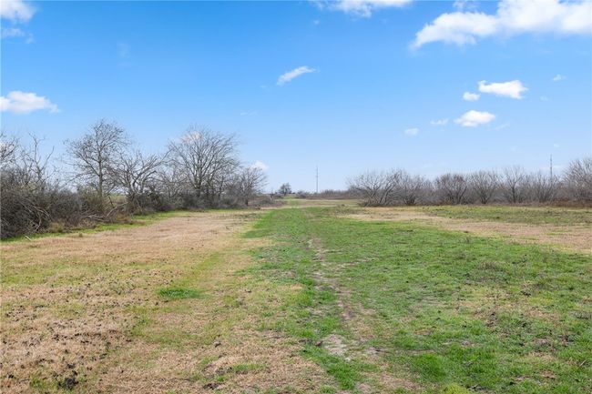 View of yard featuring a rural view | Image 10