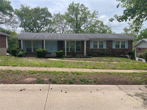 1226 Wissmann Dr, Ballwin, MO, 63011-4363 | Card Image