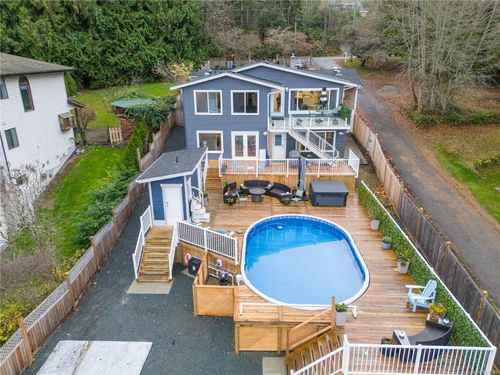 7896 Lantzville Rd, Lantzville, BC, V0R2H0 | Card Image