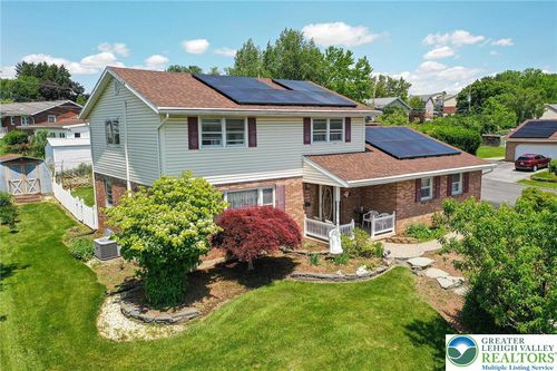 3303 Barklay Rd, Whitehall, PA, 18052-3536 | Card Image