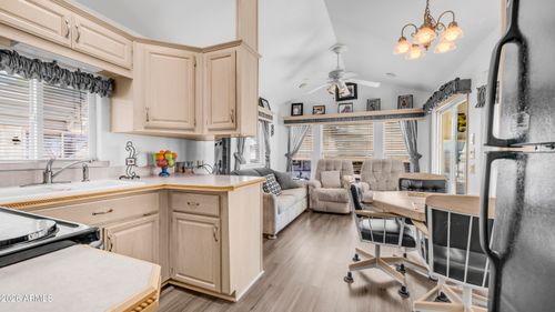 632-632 Hawks Eye Dr, Apache Junction, AZ, 85119 | Card Image