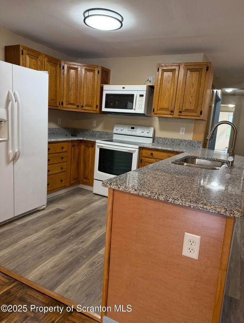 134 Market Street Street, Moscow, PA, 18444 | Card Image